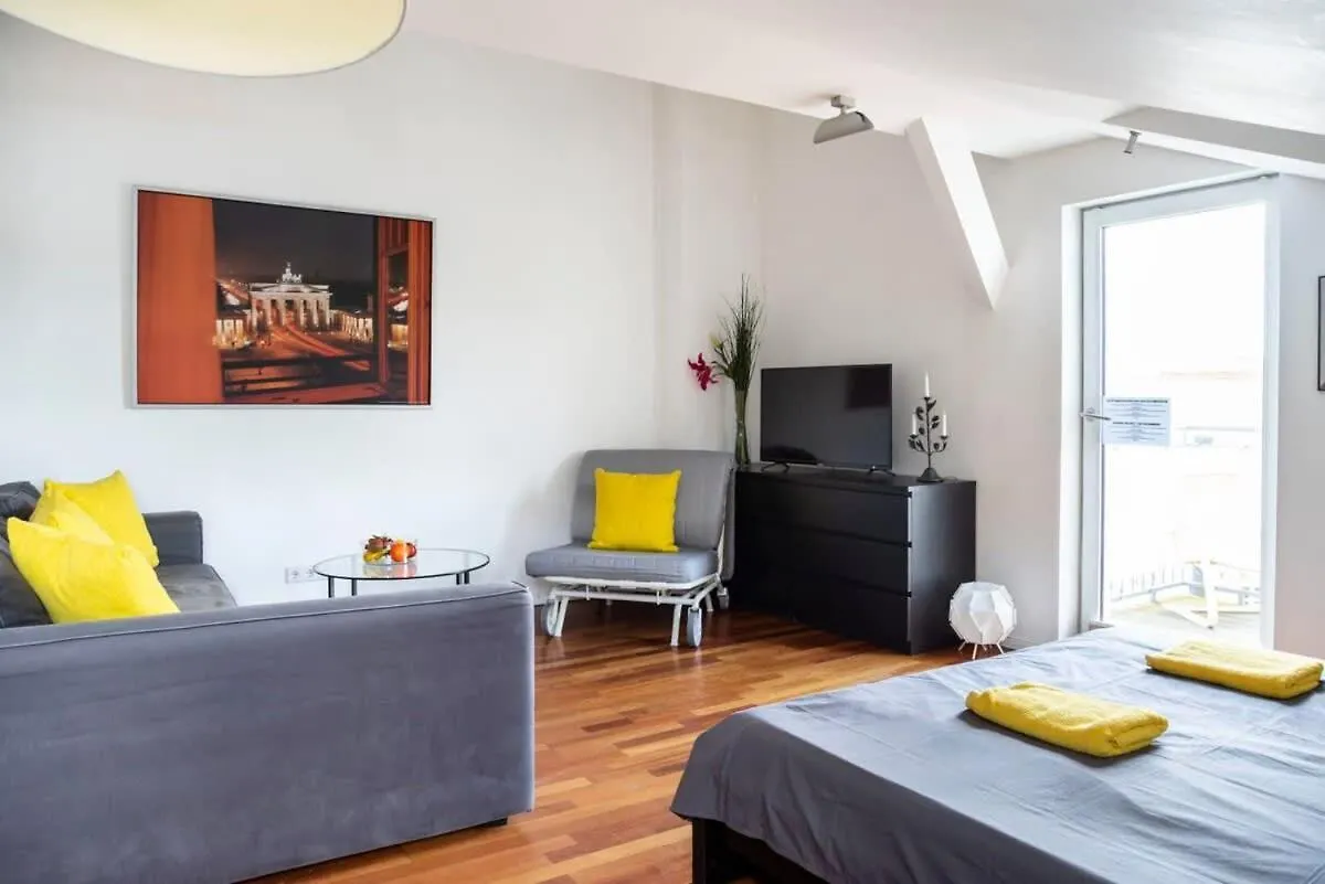Urban Rooftop Apartment - Berlin Mitte - A C 0*,  ألمانيا